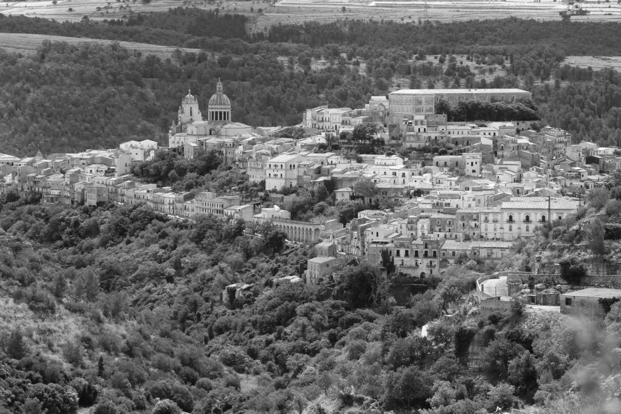Tocco Barocco - Locazioni Brevi - Hotel Ragusa Kültér fotó